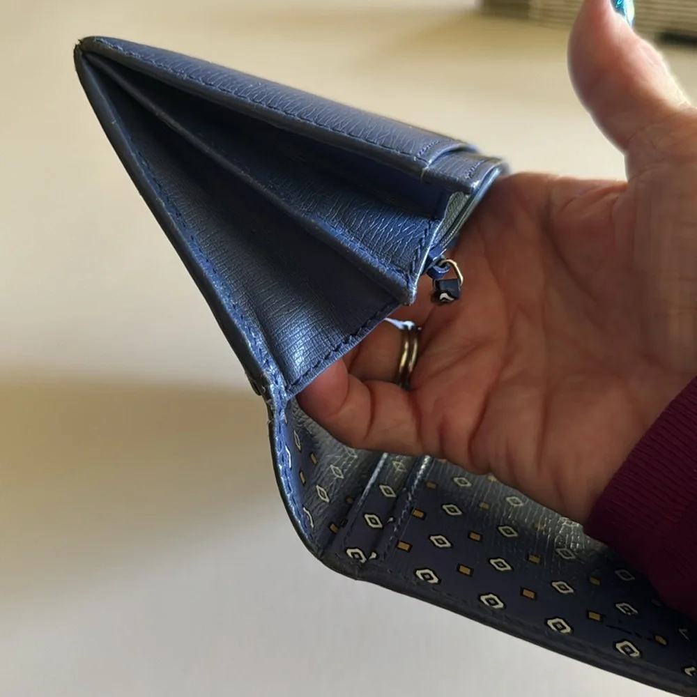 Gucci Interlocking G Marmont Long bi fold wallet: Navy - Picture 8 of 10